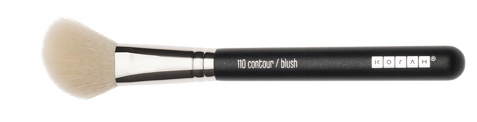 Il pennello makeup per fare il contouring del viso